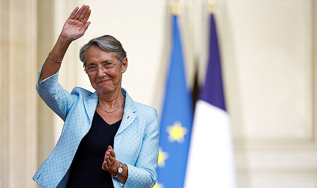 Fransa'da şok gelişme: Başbakanı Elisabeth Borne istifa etti!