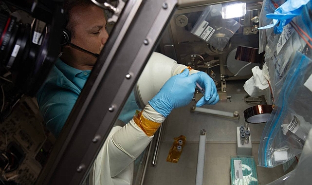 İlk Türk Astronot Alper Gezeravcı uzayda deneylerini yapmaya devam ediyor