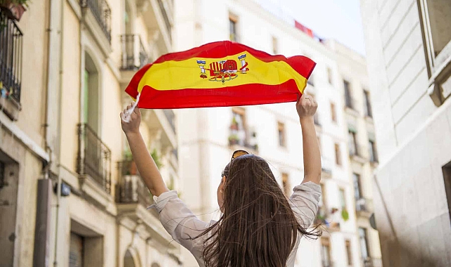 İspanya 2023'te 84 milyon turist ile rekor kırdı