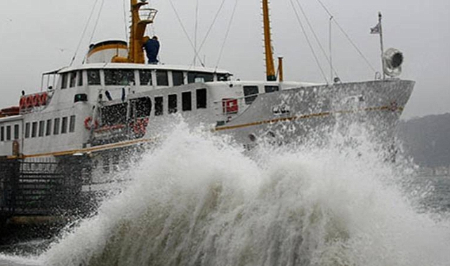 İstanbul'da bazı vapur seferleri iptal edildi