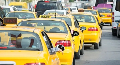 İstanbul'daki taksilerde zamlı tarife uygulaması başladı