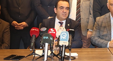 İYİ Parti İzmir İl Başkanı ve yönetimi görevden alındı