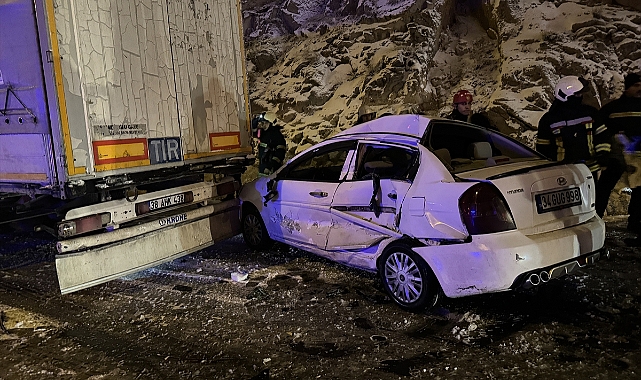 Kayseri'de 8 aracın karıştığı zincirleme trafik kazasında 5 kişi yaralandı