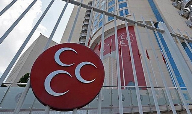 MHP'de toplu istifa!