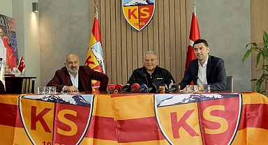 Mondihome Kayserispor'un teknik direktörü Burak Yılmaz için imza töreni!