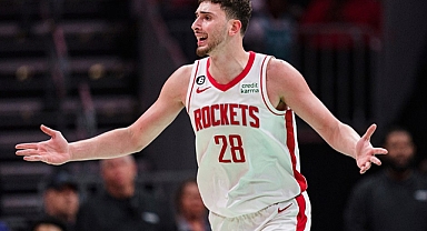 NBA oyuncusu Alperen Şengün takımını yine galibiyete taşıdı