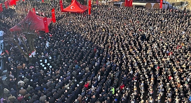 Şehit İstihkam Sözleşmeli Er Murat Atar, son yolculuğuna uğurlandı