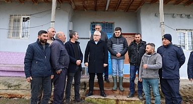 Sivas Valisi Şimşek, 4,4 büyüklüğünde deprem meydana gelen Gürün'de inceleme yaptı