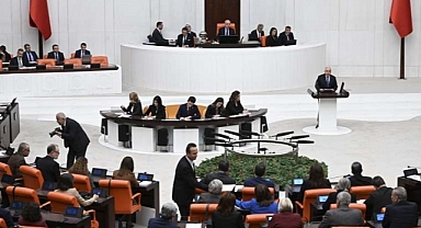 TBMM Genel Kurulu'nda 'teröre karşı bildiri' tezkeresi kabul edildi