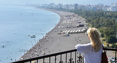 Türkiye'nin turizm geliri 2023'te yaklaşık yüzde 17 arttı