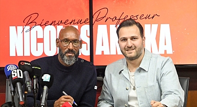 Ümraniyespor, yeni CEO'su Nicolas Anelka ile bir yıllığına anlaştı