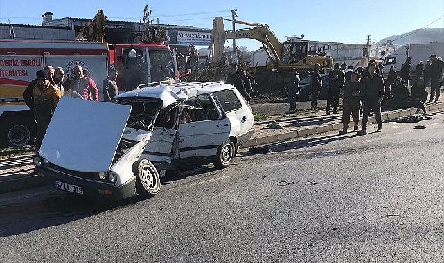 Zonguldak'ta iki otomobilin çarpıştığı kazada 1 kişi öldü, 4 kişi yaralandı