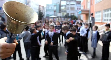 16 günlük tatil bitti: Ders zili 2. yarı için çalacak