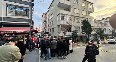 AK Parti Küçükçekmece adayı Aziz Yeniay'ın programına silahlı saldırı