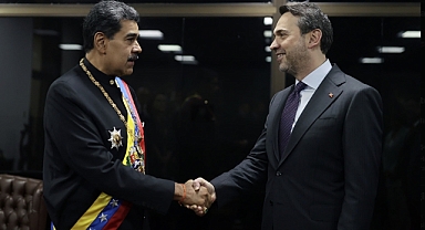 Bakan Bayraktar'dan üst düzey temaslar: Venezuela Devlet Başkanı Maduro ile görüştü