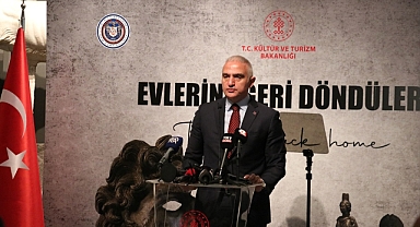 Bakan Ersoy bilgi verdi: 42 tarihi eser tekrar anavatanı Türkiye'ye geldi!