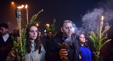 Depremde hayatını kaybedenler için Hatay'da binlerce kişiden sessiz yürüyüş!