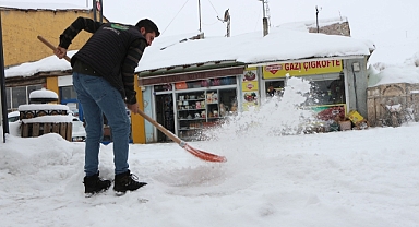 Elazığ, Şırnak, Bingöl'de 50 yerleşim yerine ulaşım sağlanamıyor