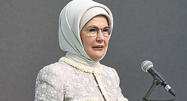 Emine Erdoğan sosyal medyada paylaşıp hayırlı olmasını diledi