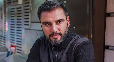 Ünlü şarkıcı Alişan umreye gitti