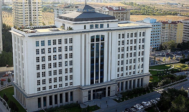 AKP'de tartışılan üç seçenek ortaya çıktı: O düzenleme Ekim ayına kalabilir!