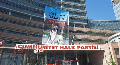 CHP Genel Merkezi'ne