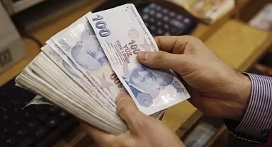 AKP'ye yakın gazete duyurdu: Emekliler ve emekli olacaklar dikkat! Yasa bu yıl çıkacak!