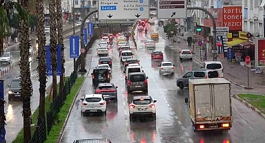 Antalya 26 Aralık okullar tatil mi? Perşembe Antalya'da okullara yağmur tatili var mı?