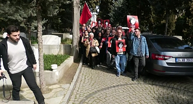 Berkin Elvan, öldürülüşünün 11'inci yıl dönümünde mezarı başında anıldı
