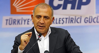 Gürsel Tekin'den flaş karar!