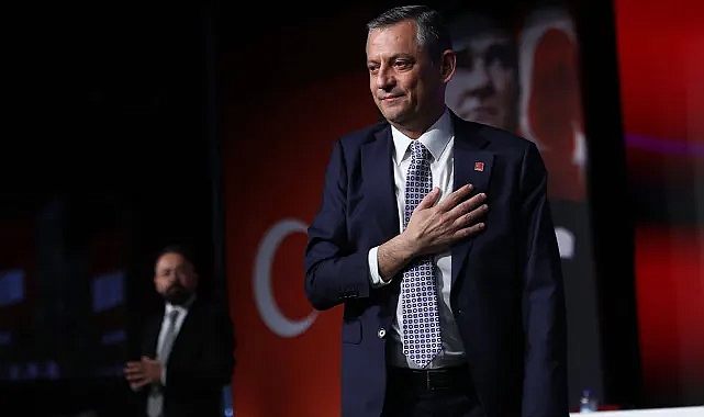 Özgür Özel yeniden CHP Genel Başkanı seçildi!